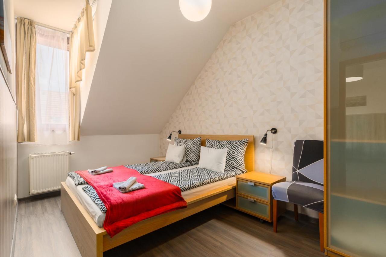 Lovag Charming Apartment In The Center-Ac Budapest Luaran gambar