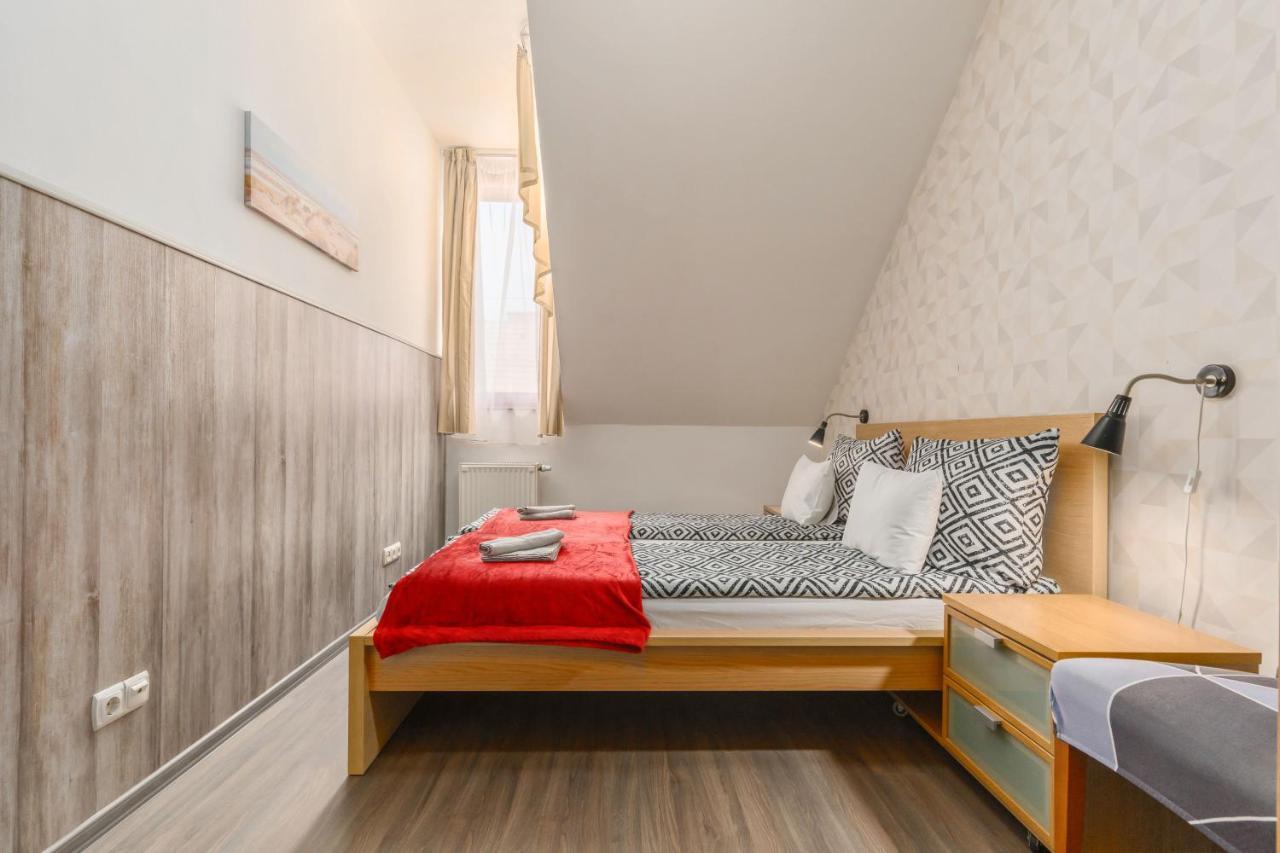 Lovag Charming Apartment In The Center-Ac Budapest Luaran gambar